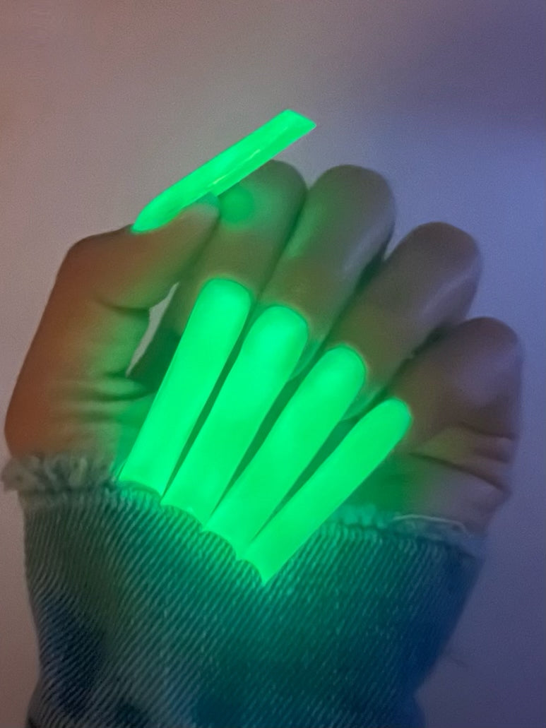 2Cute Nails