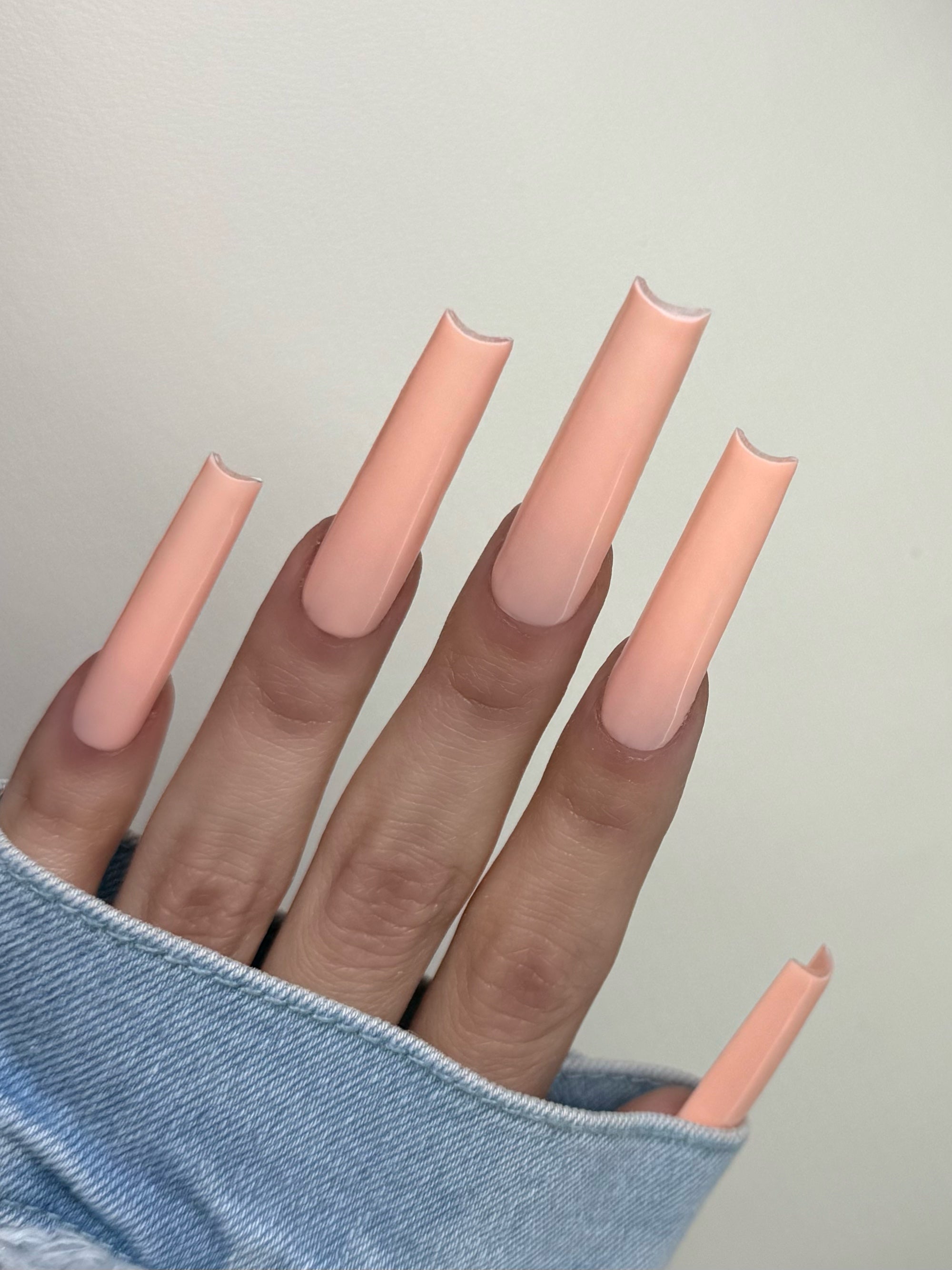 2Cute Nails